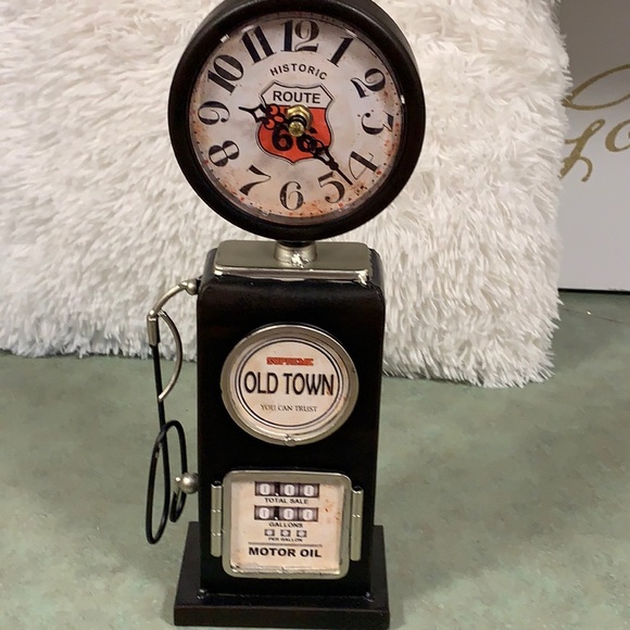 Route 66 gas pump 14” brown clock - Picture 1 of 4